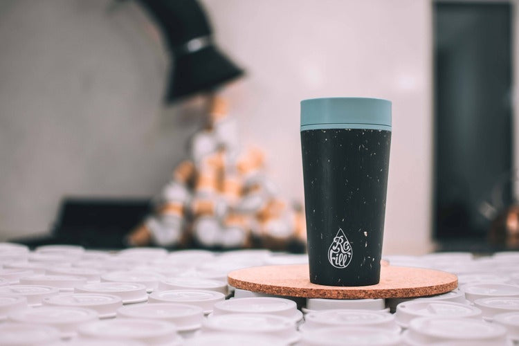Circular Cup Black & Faraway Blue 8oz