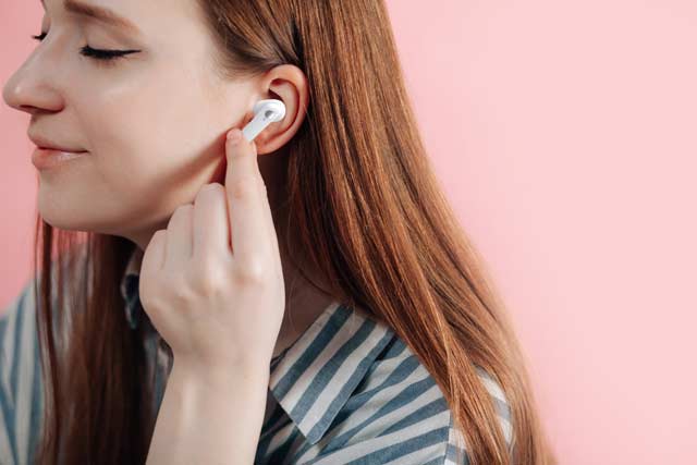 TWS UV-C Earbuds with Sterilization Case